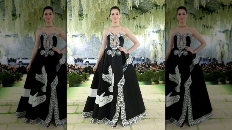 Anne Hathaway au Met Gala 2026