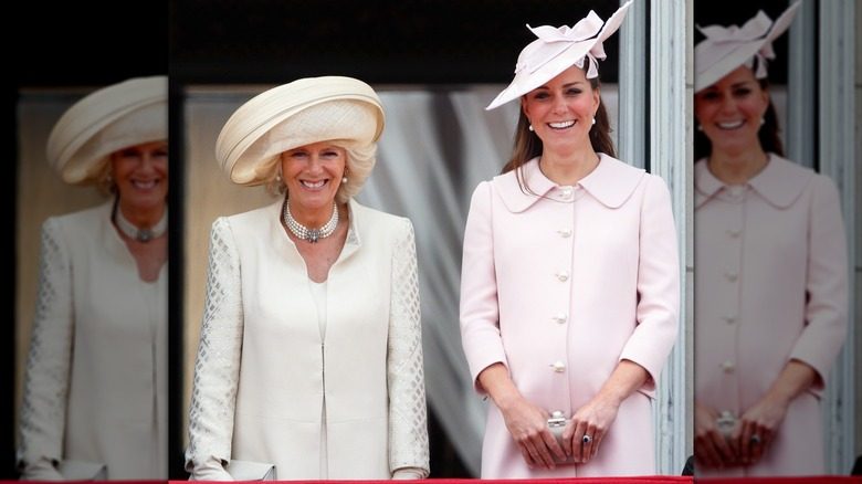 Kate Middleton et la reine Camilla lors de la cérémonie Trooping the Colour en 2013