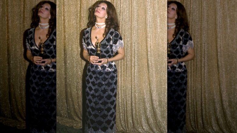 Sophia Loren à la 34e cérémonie des Golden Globe Awards à Beverly Hill en janvier 1977