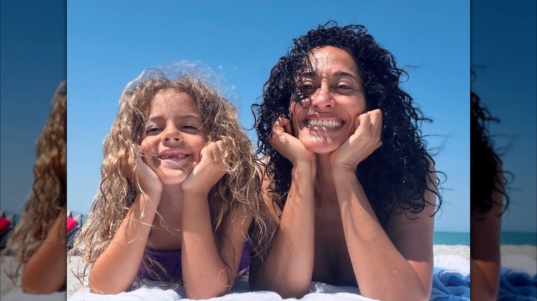 Tracee Elliss Ross profite d'une journée à la plage avec sa nièce