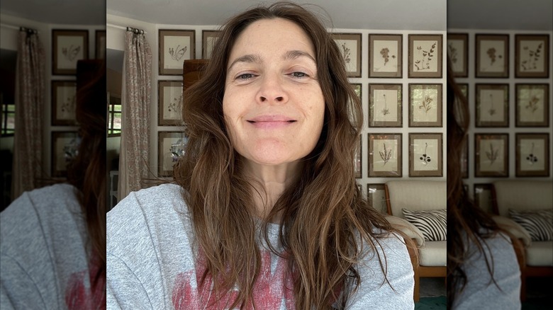 Drew Barrymore publie un selfie d'elle sans maquillage sur Instagram