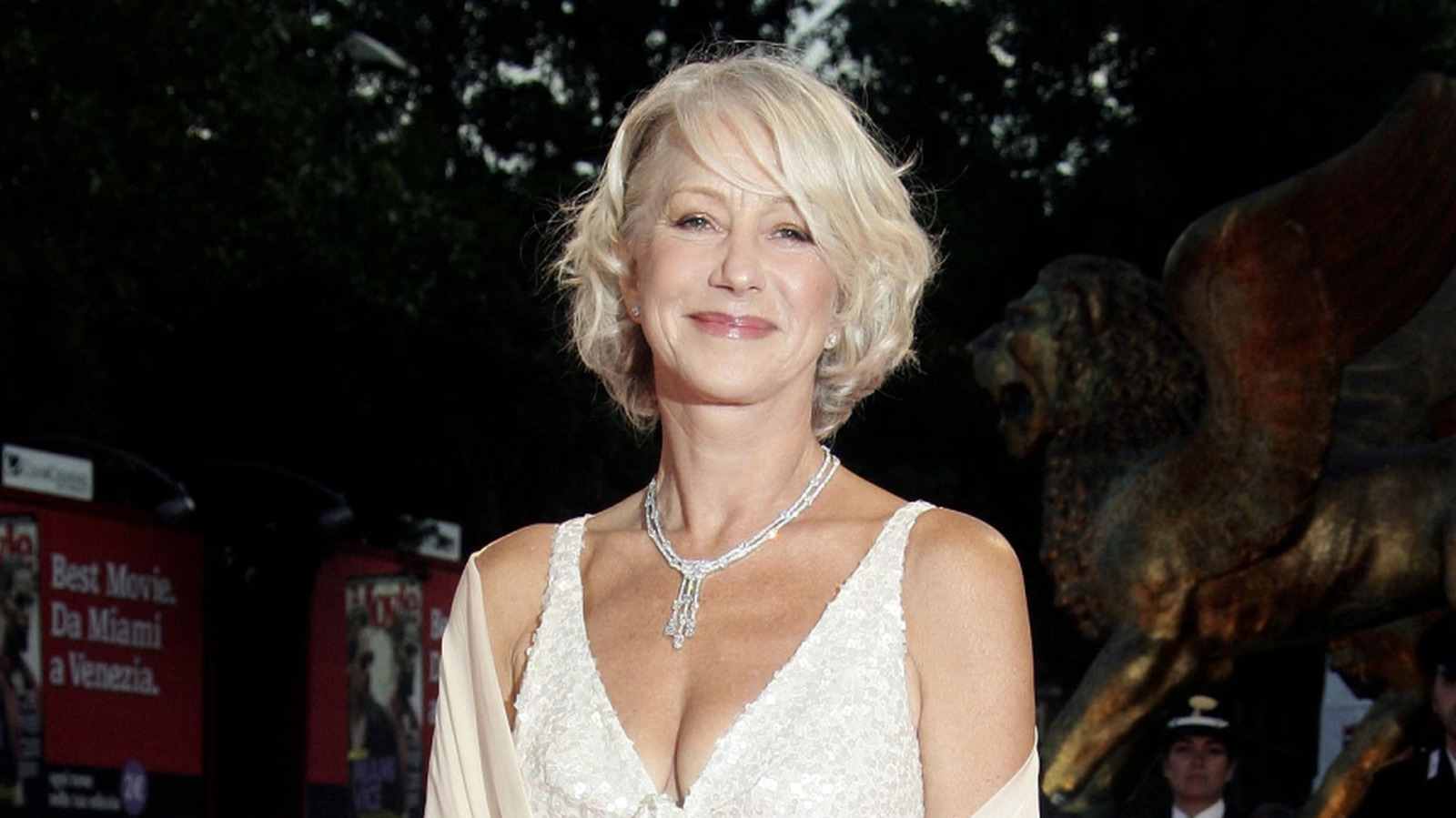 Les moments les mieux habillés d'Helen Mirren dans la soixantaine