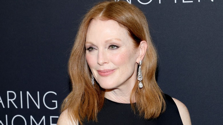 Julianne Moore au Caring for Women de la Fondation Kering à New York en septembre 2025