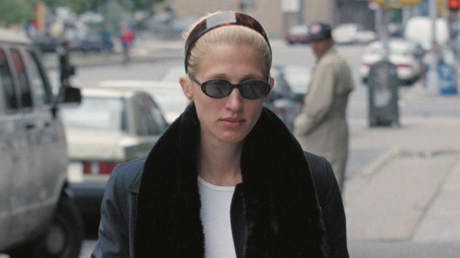 Tout le monde portait cet accessoire pour cheveux dans les années 90 et il est temps qu'il fasse son retour