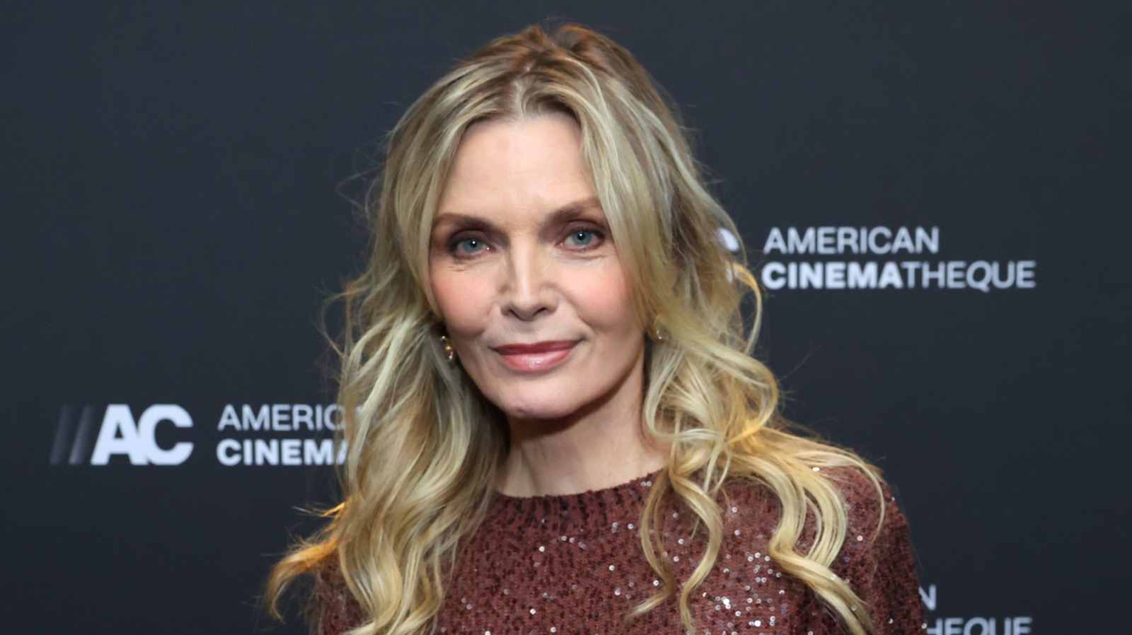 6 fois Michelle Pfeiffer a montré son superbe visage sans maquillage sur les réseaux sociaux