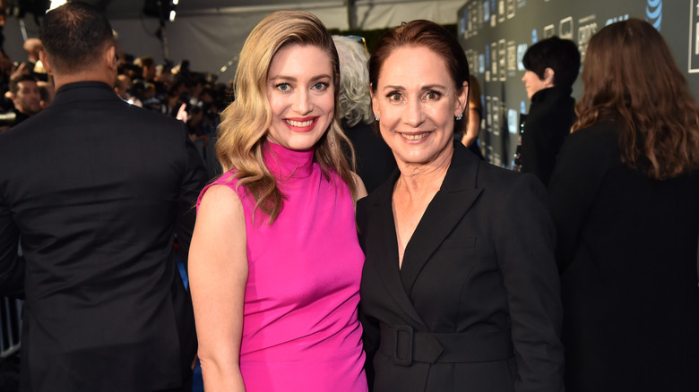 Zoe Perry (à gauche) et Laurie Metcalf à la 24e édition des Critics' Choice Awards au Barker Hangar le 13 janvier 2019 à Santa Monica, Californie