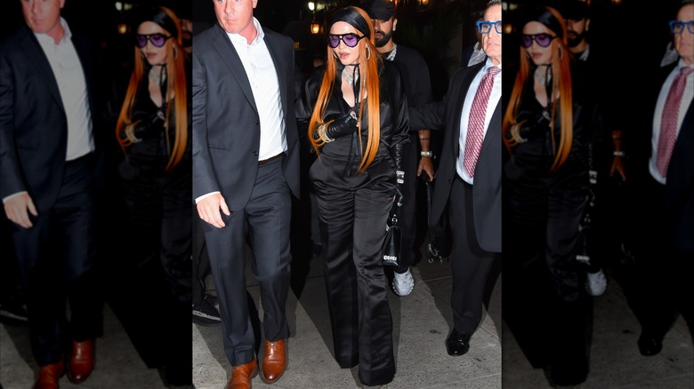Madonna en 2022 avec de longs cheveux roux