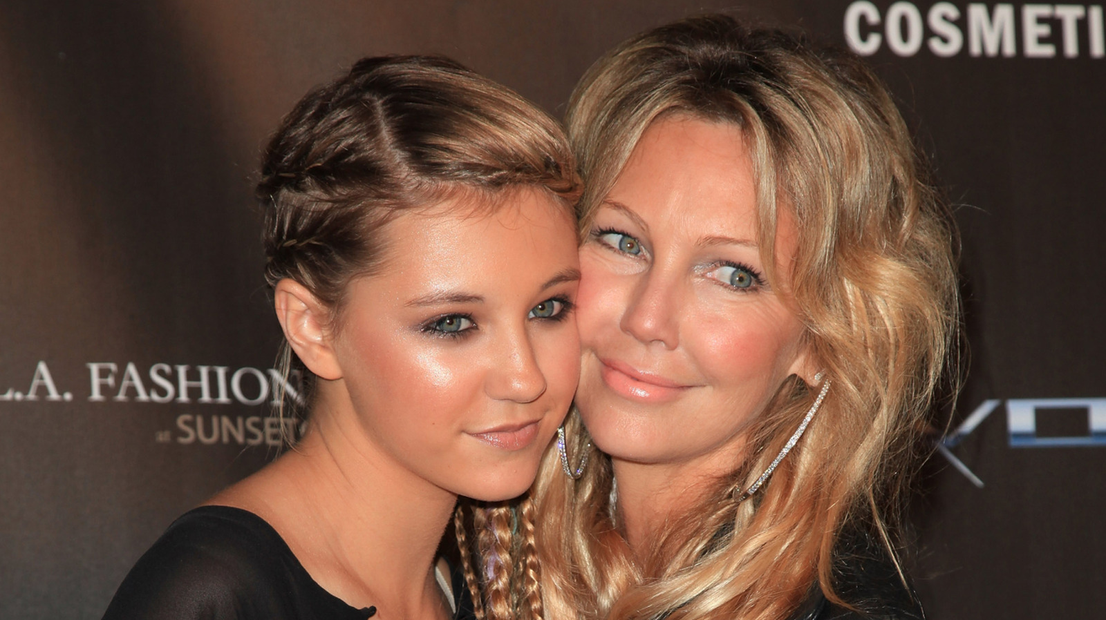 Ava Sambora, la fille de l'actrice des années 80 Heather Locklear, est devenue magnifique