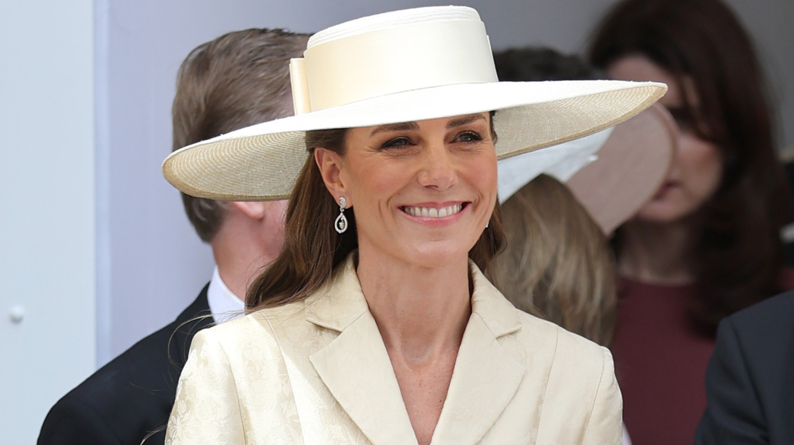 Kate Middleton donne à la tendance jaune beurre une mise à niveau élégante lors du Garter Day 2026