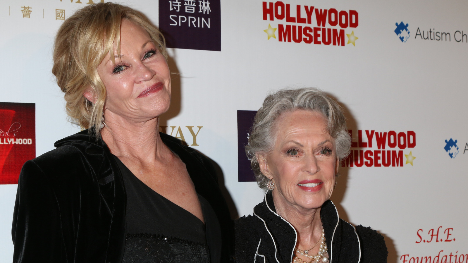 10 photos de Melanie Griffith et de sa mère, l'icône hollywoodienne Tippi Hedren
