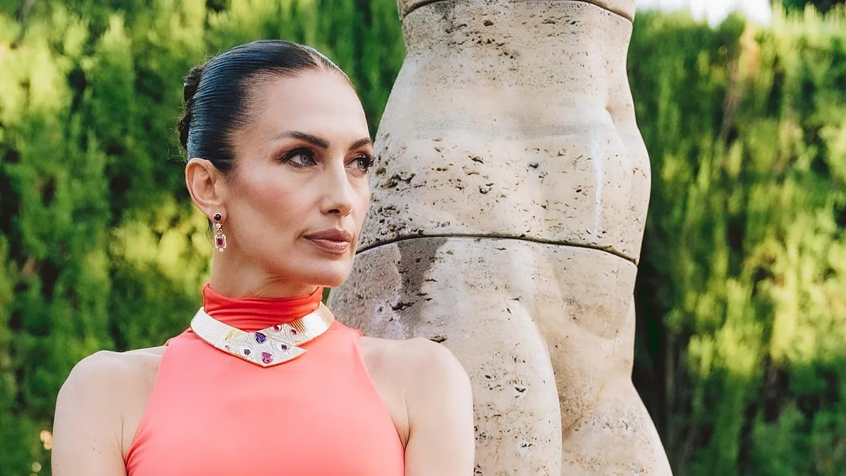 Nieves Álvarez, très excitée moins d'un mois avant son mariage : "Je n'ai pas encore décidé quels bijoux je vais porter"