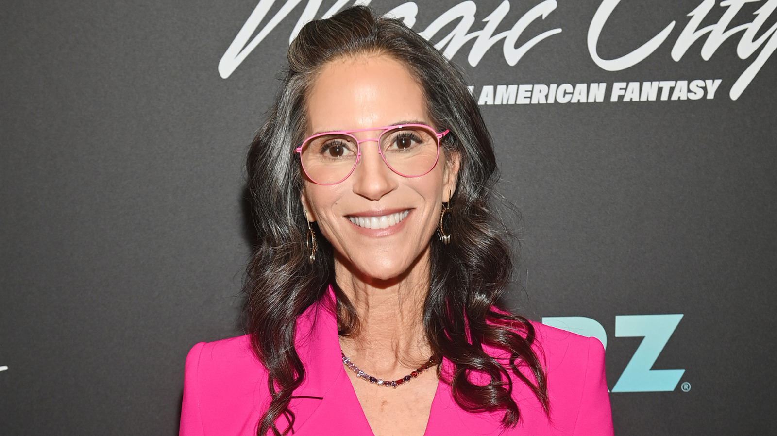 Jami Gertz est une beauté au visage frais qui ne se maquille pas