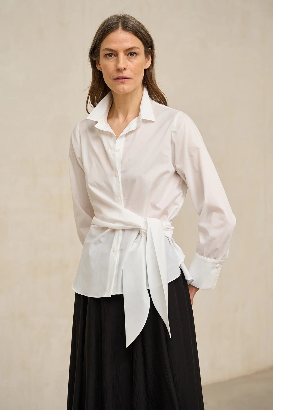 Chemise blanche en vente chez Rivera. De 158 euros à 110,60 euros.