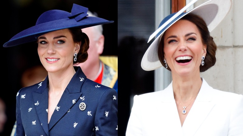 Image côte à côte de Kate Middleton portant une tenue bleu marine et un chapeau avec des boucles d'oreilles en saphir à gauche et portant une tenue blanche et un chapeau avec des boucles d'oreilles en saphir à droite.