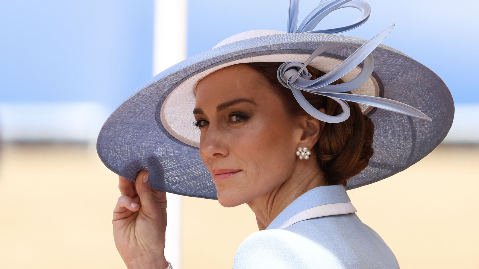 Les boucles d'oreilles incontournables de Kate Middleton sont vendues à un prix élevé