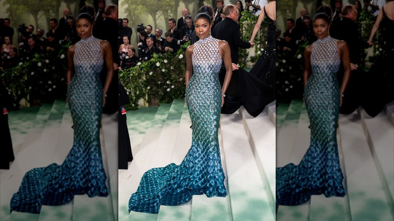 Gabrielle Union pose dans une robe style sirène au Met Gala