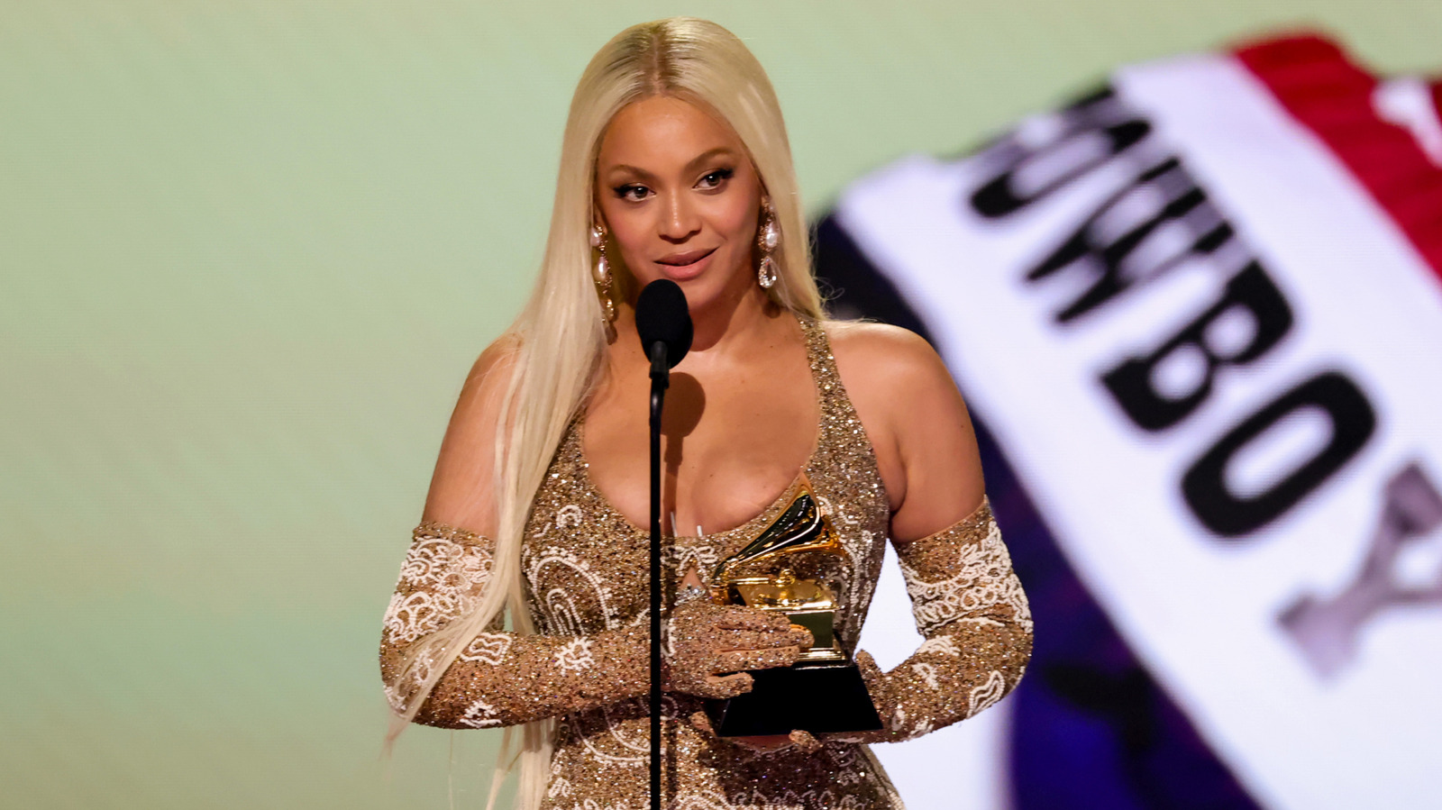 6 fois des divas pop de plus de 40 ans ont volé la vedette aux Grammys