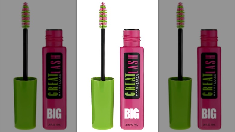 Tube ouvert de mascara Maybelline Great Lash