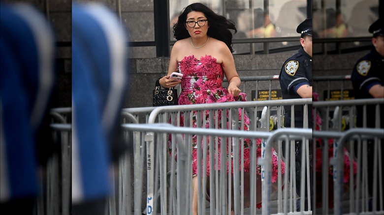 Jenny Han se rend au mariage de Taylor Swift et Travis Kelce en 2026