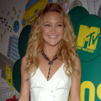 La tenue Kate Hudson 2006 pleine de tendances du début de l'année qui sont revenues