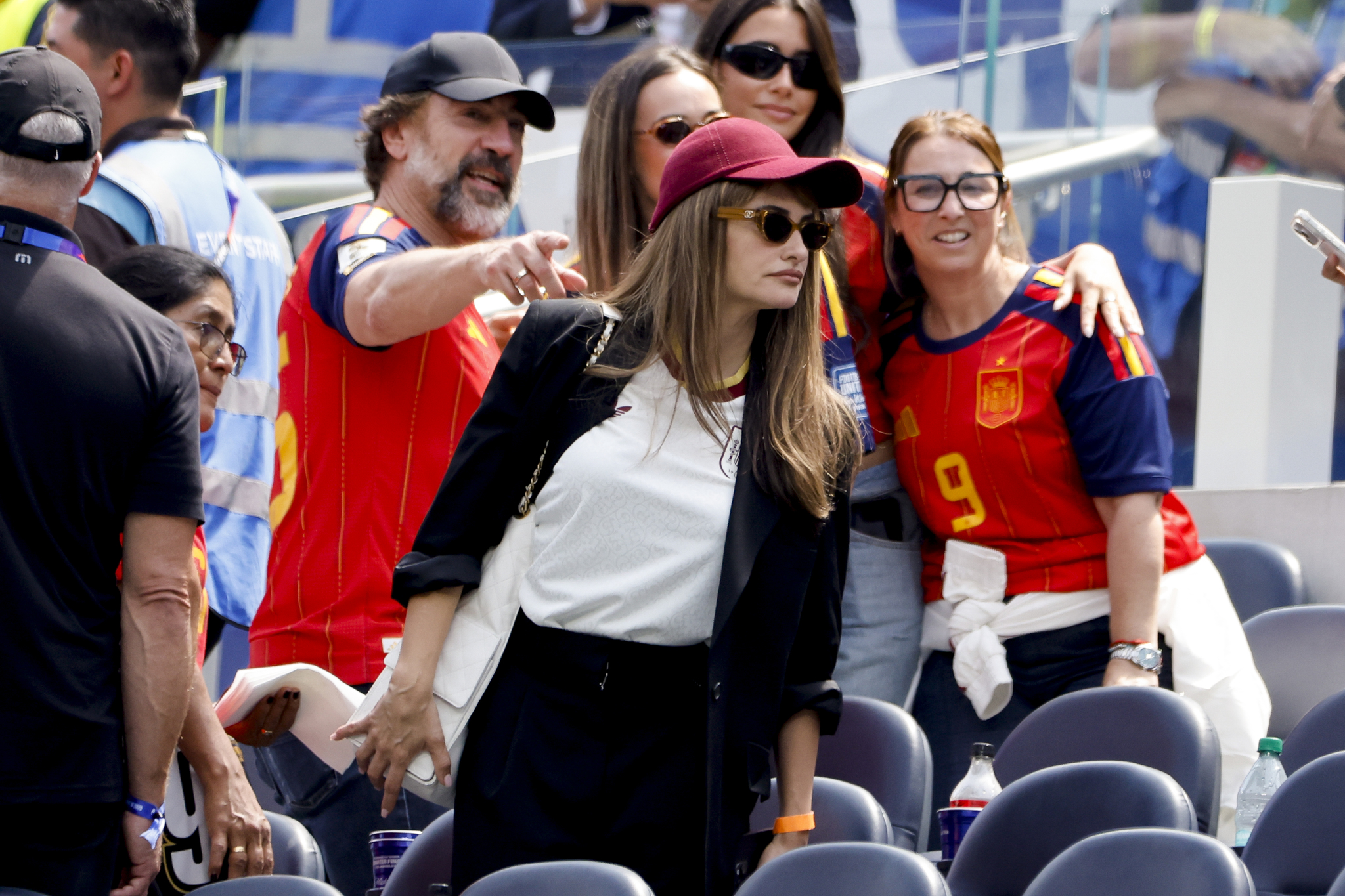 Javier Bardem et Penélope Cruz encouragent l'Espagne.