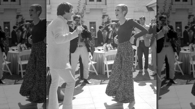 Twiggy dansant avec Sonny Bono lors d'une soirée le 15 mai 1967