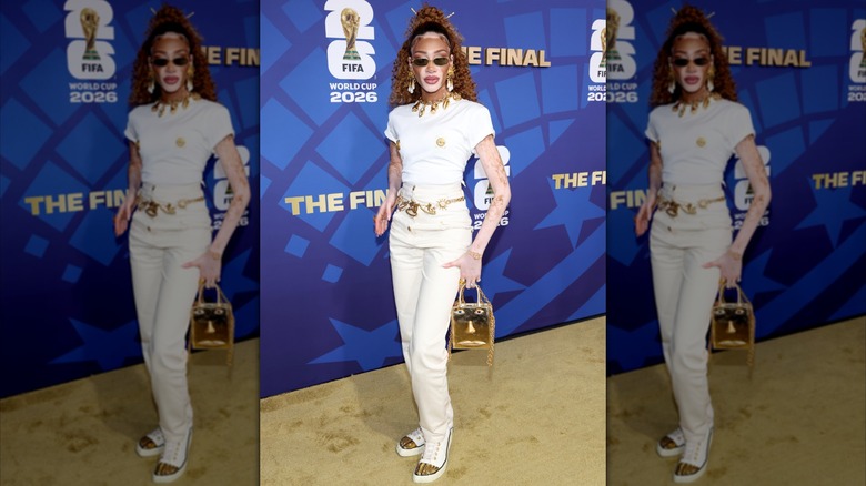 Winnie Harlow posant sur le tapis de la finale de la Coupe du Monde de la FIFA 2026