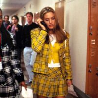 Des tenues de comédie romantique des années 80 et 90 qui seraient encore incroyables aujourd'hui