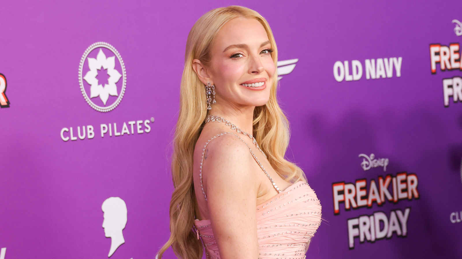 Les meilleurs moments de robe rose de Lindsay Lohan qui ont donné des vibrations de Barbie dans la vraie vie