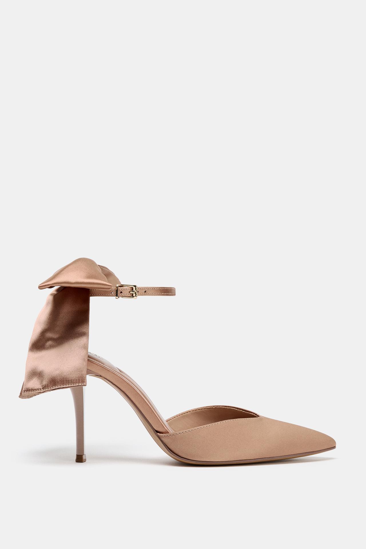 Chaussures en satin Zara. Réf. 2204/610/098