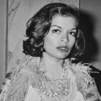 La star des années 70, Bianca Jagger, est toujours aussi étonnante à 80 ans