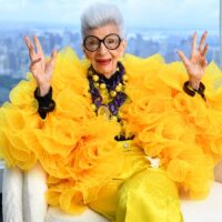Citation du jour par Iris Apfel : « La mode que vous pouvez acheter, mais le style… »