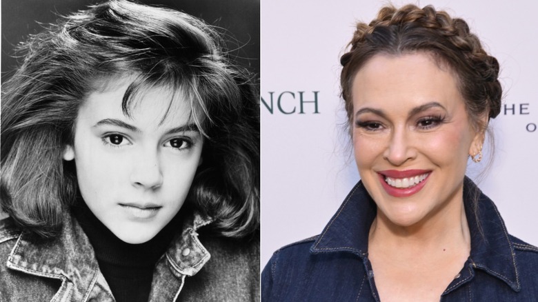 Alyssa Milano sur une photo en noir et blanc portant une veste en jean en 1985 à gauche et posant lors d'un événement avec un chignon tressé en 2026 à droite.