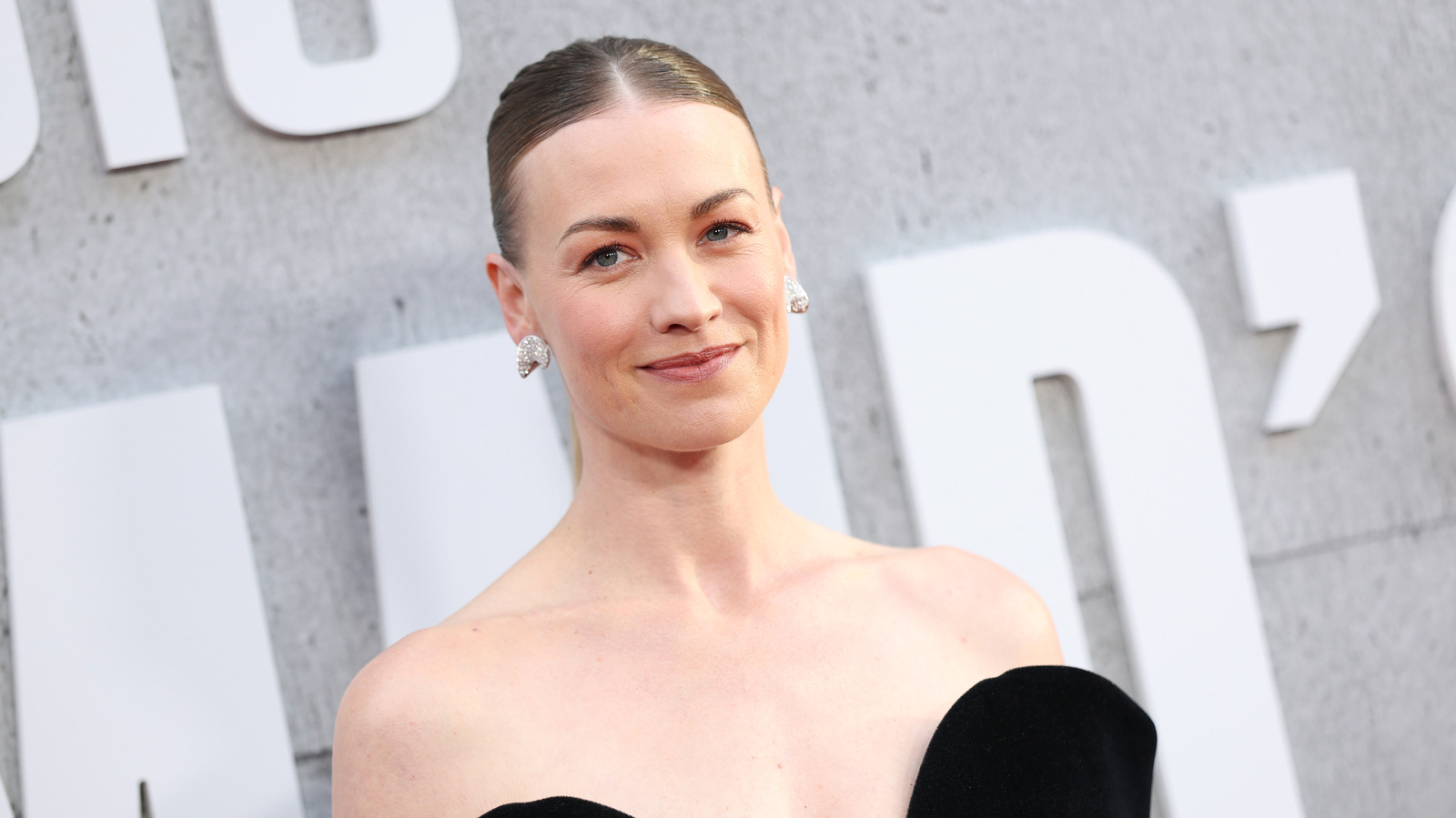 L'étonnante transformation d'Yvonne Strahovski