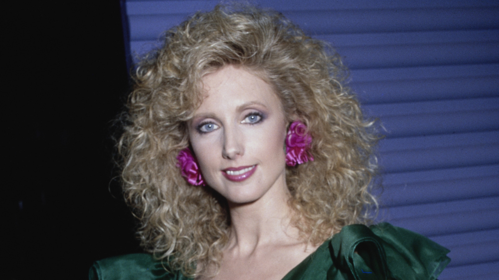Morgan Fairchild avait les cheveux les plus emblématiques des années 80 et ces photos en sont la preuve
