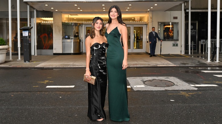 Scarlett Estevez et Sunny Sandler assistent à la "Ne dis pas bonne chance" Première le 10 août 2026