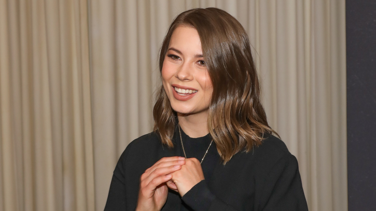 Bindi Irwin a utilisé l'honneur d'un magazine pour promouvoir l'amour-propre : « La beauté ne se trouve pas seulement à l'extérieur »