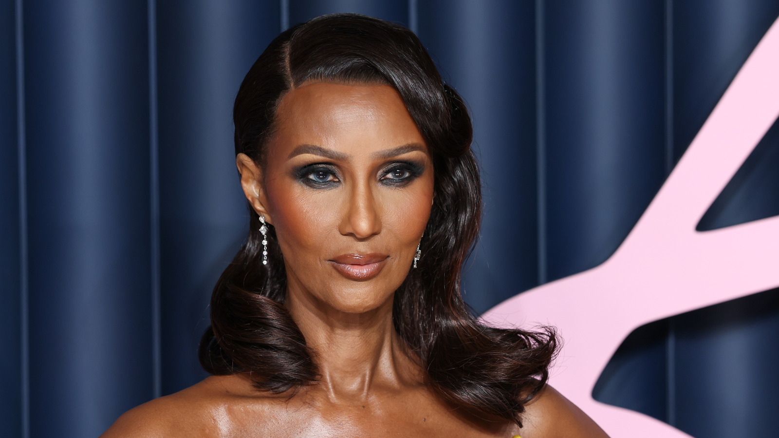 Citation du jour par Iman : « Je crois au glamour. Je suis en faveur de...'