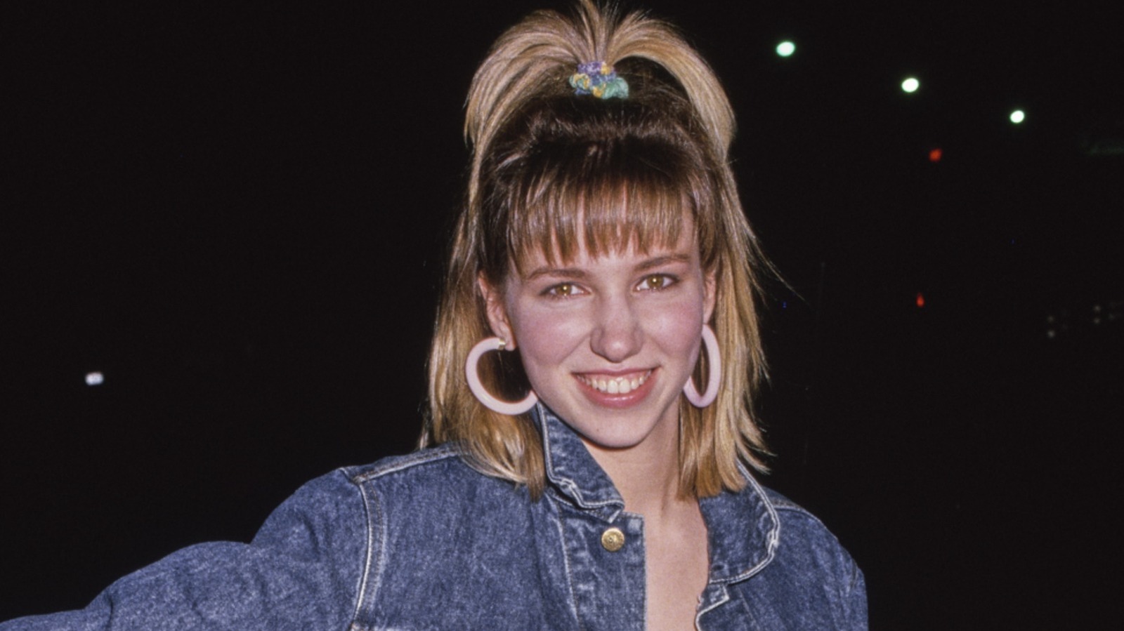 Debbie Gibson avait 16 ans lorsqu'elle a percé dans les années 80 - à quoi elle ressemble aujourd'hui