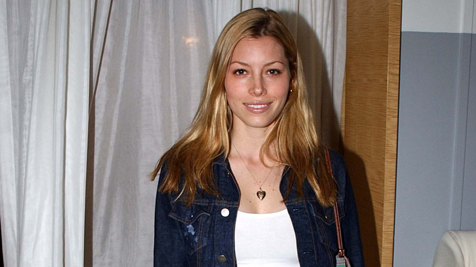Le style Cool Girl de Jessica Biel au début des années 2000 nous inspire toujours aujourd'hui