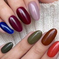 5 couleurs terreuses qui vous aideront à réaliser la manucure parfaite de l’automne 2026
