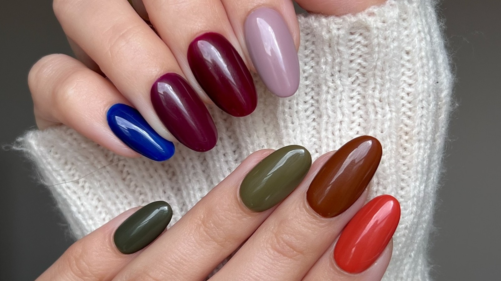 5 couleurs terreuses qui vous aideront à réaliser la manucure parfaite de l’automne 2026