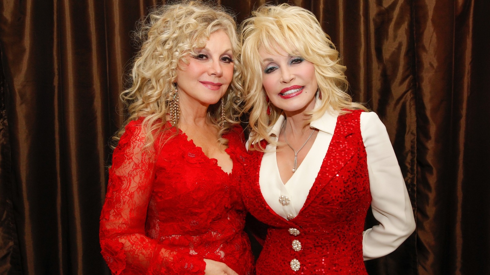 Stella, la célèbre sœur de Dolly Parton, 77 ans, est toujours aussi magnifique aujourd'hui
