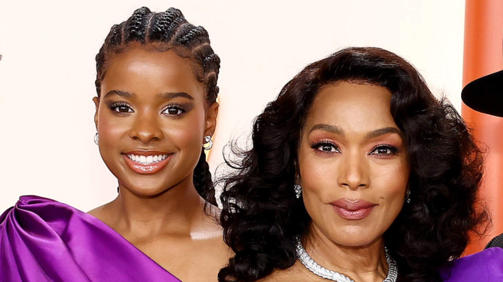 La fille d'Angela Bassett a grandi pour devenir une magnifique débutante et étudiante de l'Ivy League