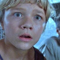 Hier et aujourd'hui : la petite fille de Jurassic Park a grandi et est magnifique