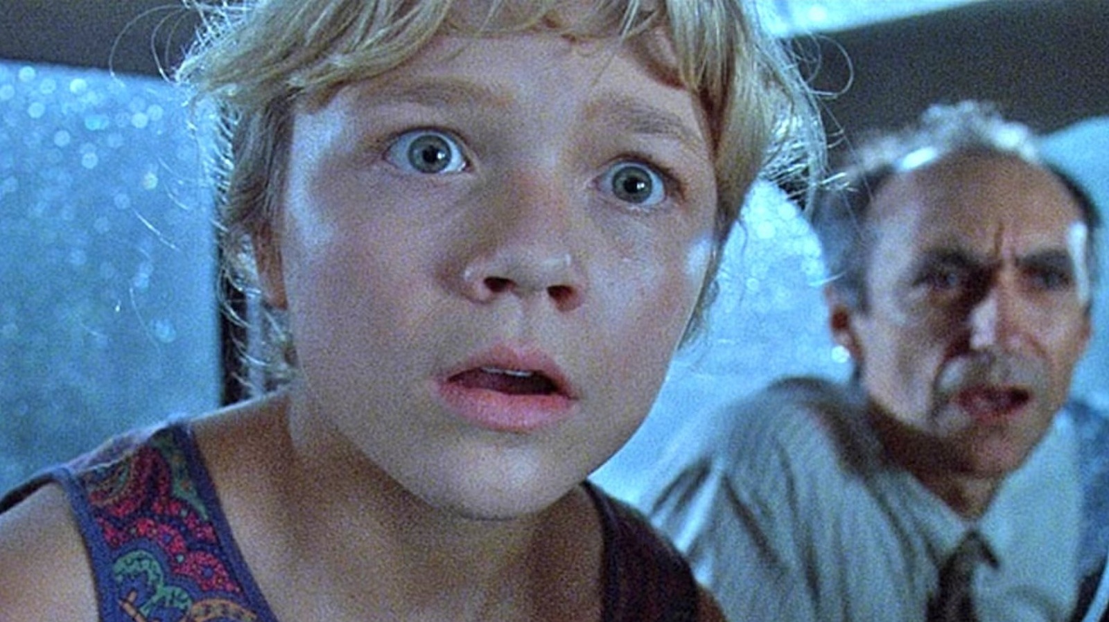 Hier et aujourd'hui : la petite fille de Jurassic Park a grandi et est magnifique