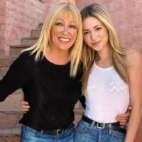 Camelia, la petite-fille de la star de Three's Company, Suzanne Somers, est absolument magnifique