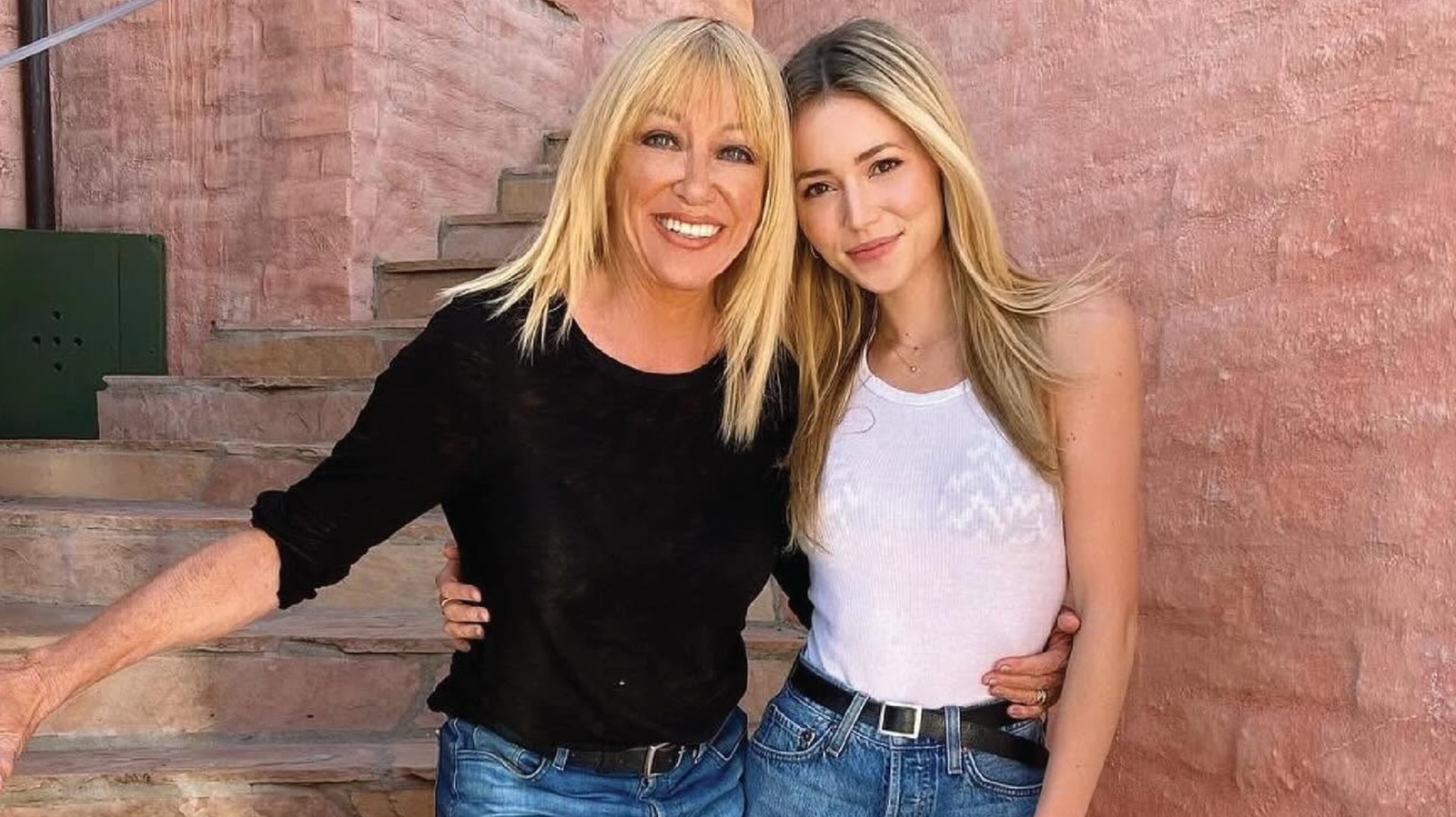 Camelia, la petite-fille de la star de Three's Company, Suzanne Somers, est absolument magnifique