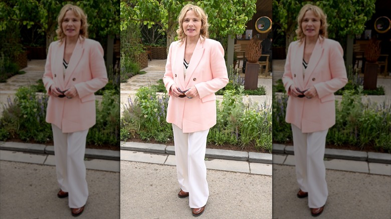 Kim Cattrall assiste au RHS Chelsea Flower Show à Londres en mai 2026