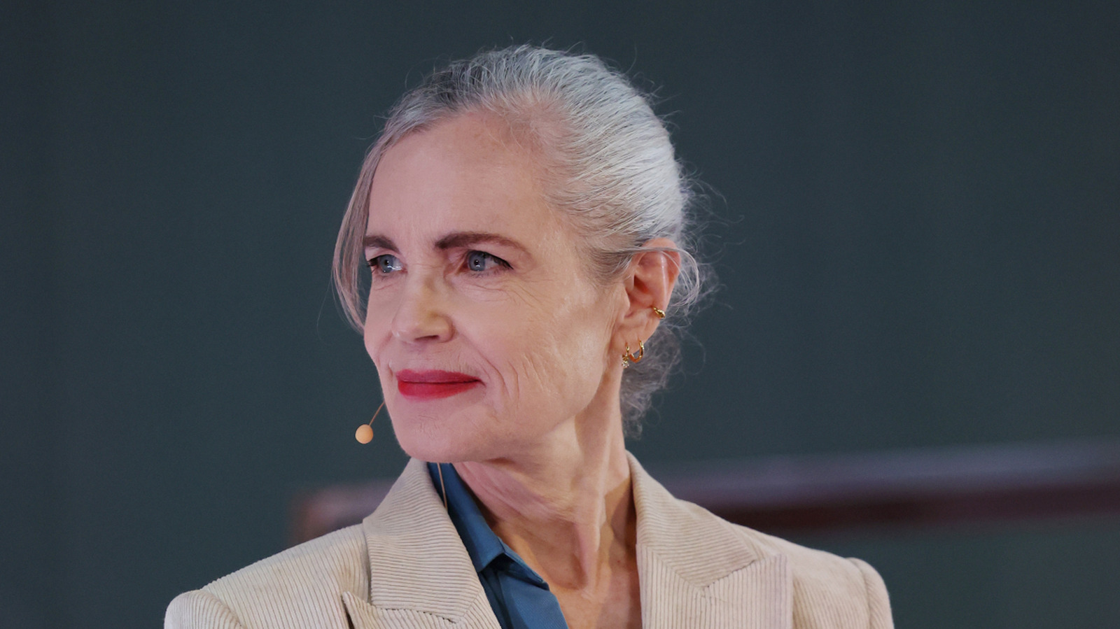 Elizabeth McGovern de Downton Abbey a eu une superbe transformation capillaire